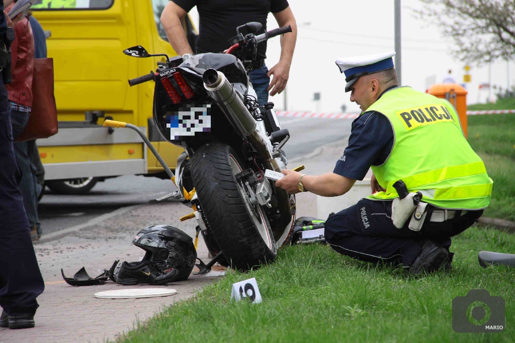 wypadek motocyklisty krapkowice